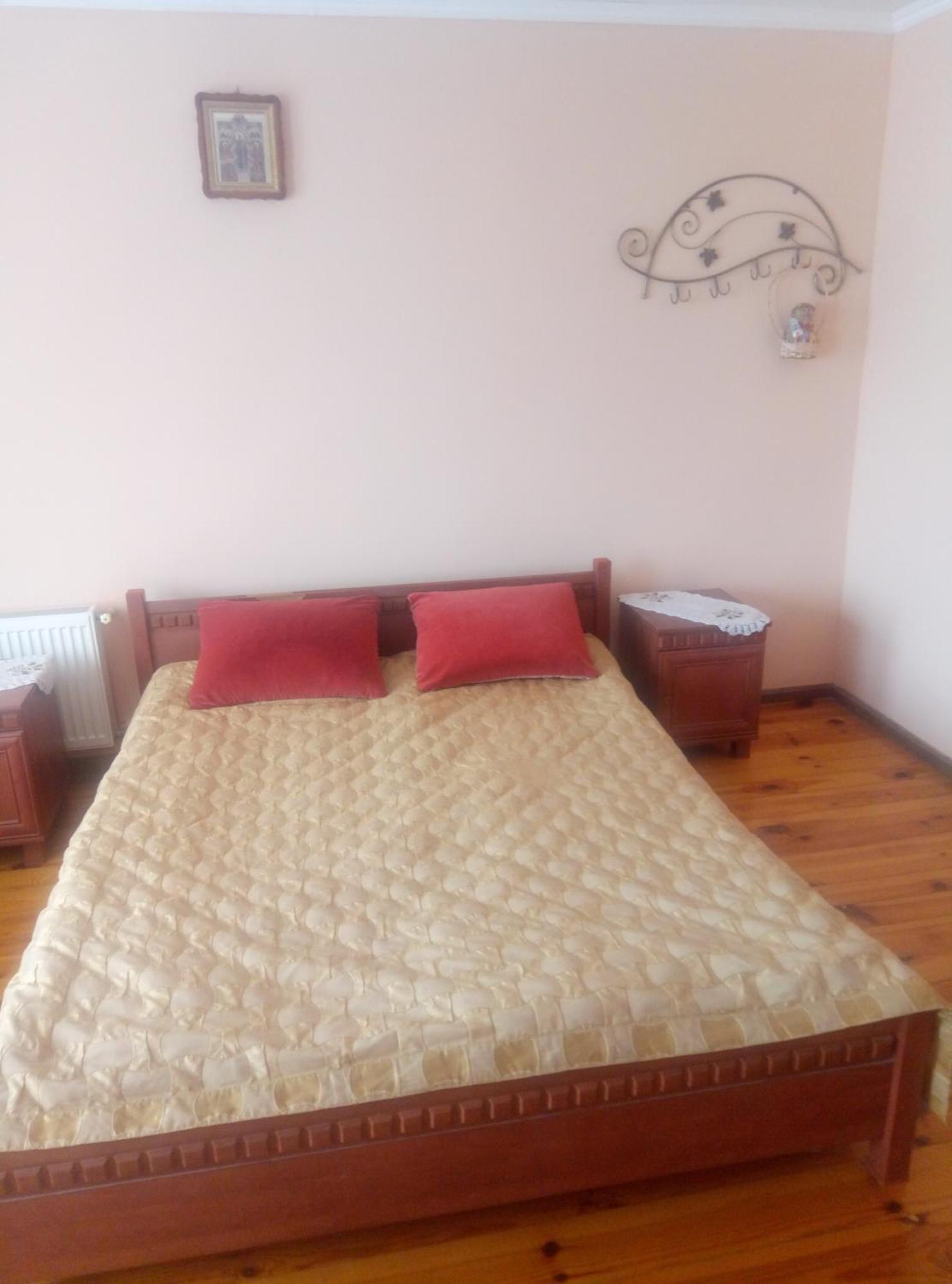 Park House Hotel Pochaiv Room photo